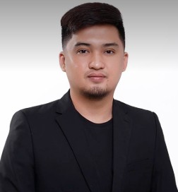 Russel Mae Photo